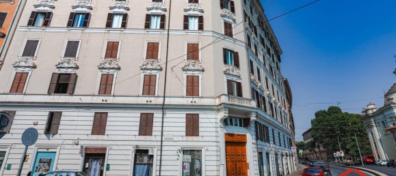 2-salle Propriété commerciale à Rome, Italy No. 311792 19