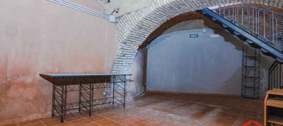 2-salle Propriété commerciale à Rome, Italy No. 311792 6