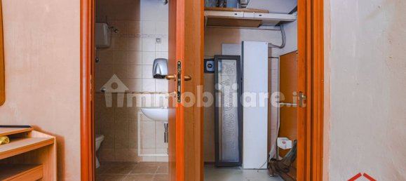 2-salle Propriété commerciale à Rome, Italy No. 311792 17