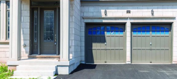 Дом с 4 спальнями в Oakville, Канада № 391 2