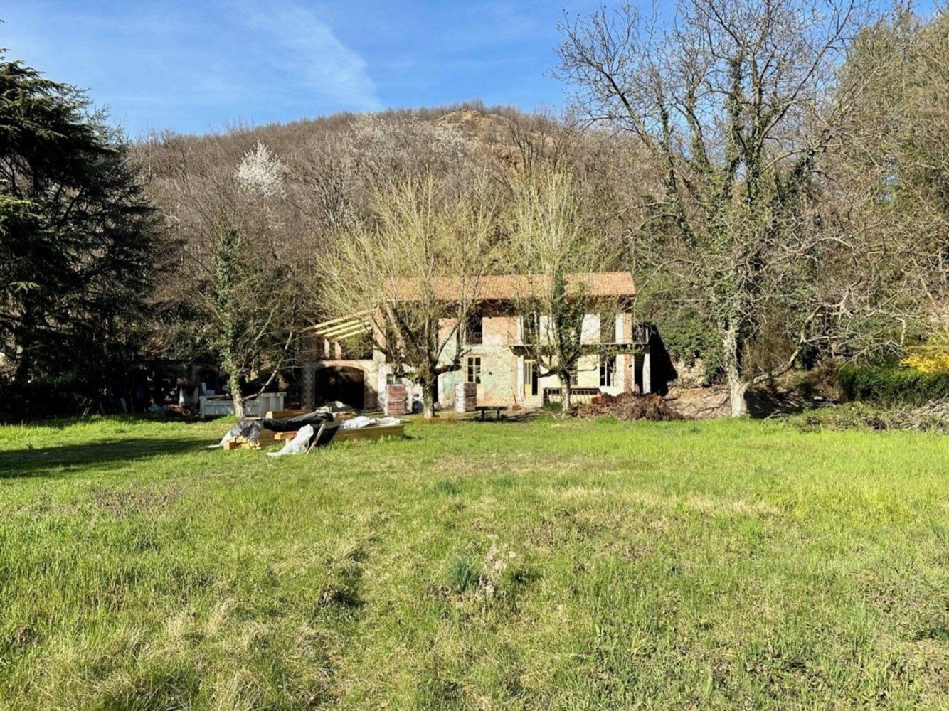 6-salle Maison à Trana, Italy No. 210667