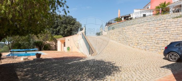 3 bedrooms House in Sao Bras de Alportel, Portugal No. 24582 2