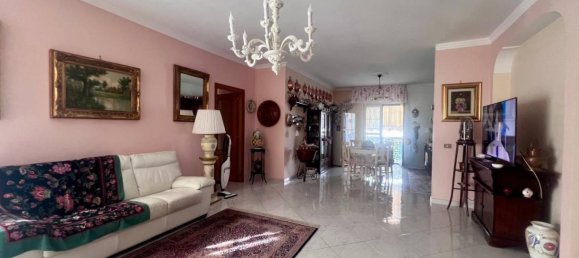 3 Schlafzimmer Wohnung in Marano di Napoli, Italy, Nr. 282363 6