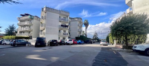 3 Schlafzimmer Wohnung in Marano di Napoli, Italy, Nr. 282363 4