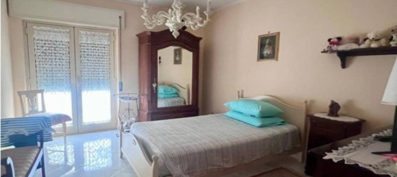 3 Schlafzimmer Wohnung in Marano di Napoli, Italy, Nr. 282363 8