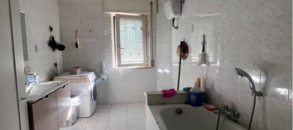 3 Schlafzimmer Wohnung in Marano di Napoli, Italy, Nr. 282363 9