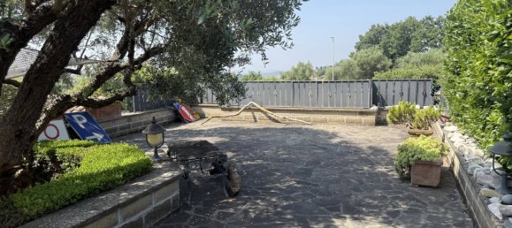 5 bedrooms Villa in Castelnuovo di Porto, Italy No. 329371 24