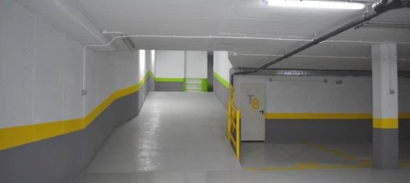 13m² Garage in Zaragoza, Spain No. 68154 7