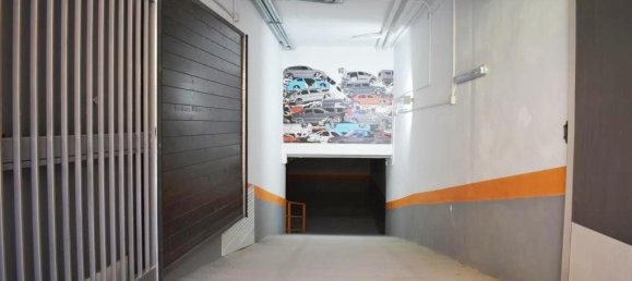 13m² Garage in Zaragoza, Spain No. 68154 3
