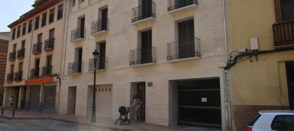 13m² Garage in Zaragoza, Spain No. 68154 2