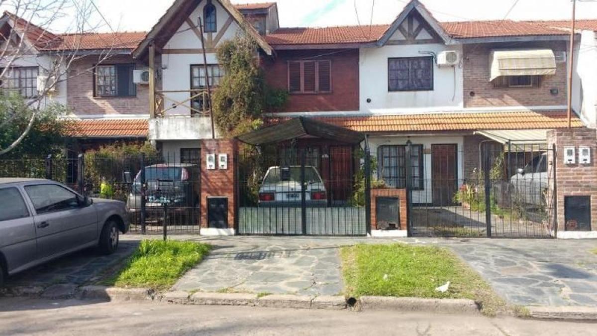 2 bedrooms House in Vicente Lopez, Argentina No. 57821