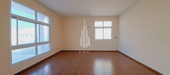 5 chambres Villa à Khalifa City, UAE No. 40137 6