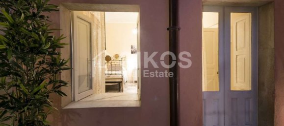 4 rooms House in Noto, Italy No. 124868 2