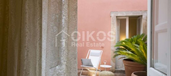 4 rooms House in Noto, Italy No. 124868 3