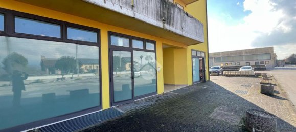 5-Zimmer Gewerbliche Immobilie in Rossano Veneto, Italy, Nr. 103080 2