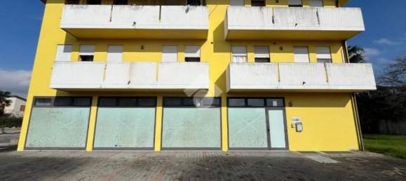 5-Zimmer Gewerbliche Immobilie in Rossano Veneto, Italy, Nr. 103080 3