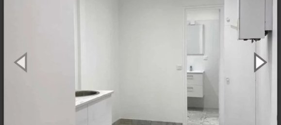 2 bedrooms Apartment in Paris, France No. 167395 8