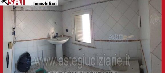 5 bedrooms Apartment in Rome, Italy No. 334105 13