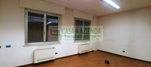 690m² Warehouse in Cernusco sul Naviglio, Italy No. 90121 13