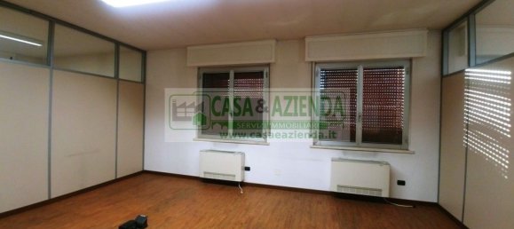 690m² Warehouse in Cernusco sul Naviglio, Italy No. 90121 15