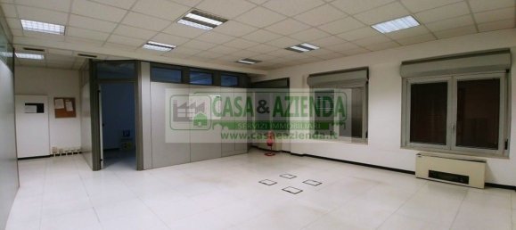 690m² Warehouse in Cernusco sul Naviglio, Italy No. 90121 18