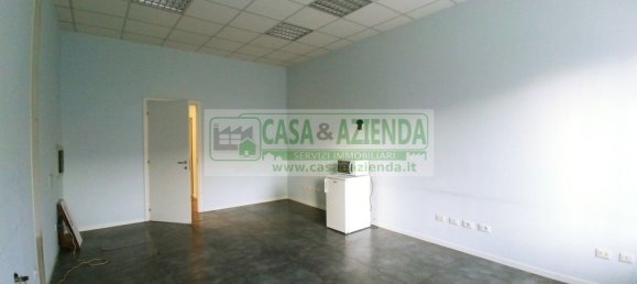 690m² Warehouse in Cernusco sul Naviglio, Italy No. 90121 25