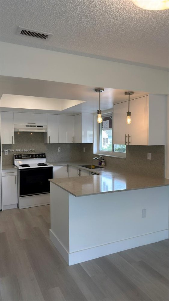 1 Schlafzimmer Gewerbliche Immobilien in Miami, USA, Nr. 614474