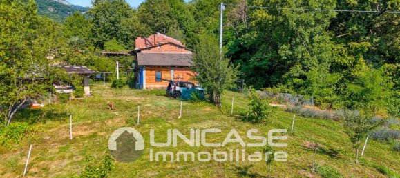 Дом с 5 комнатами в Баньоло Пьемонте, Италия № 290318 4