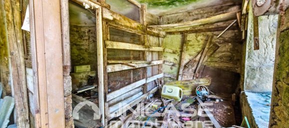 Дом с 5 комнатами в Баньоло Пьемонте, Италия № 290318 24