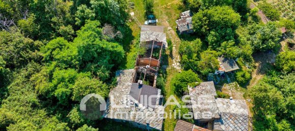 Дом с 5 комнатами в Баньоло Пьемонте, Италия № 290318 16