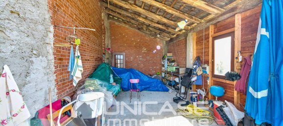 Дом с 5 комнатами в Баньоло Пьемонте, Италия № 290318 20