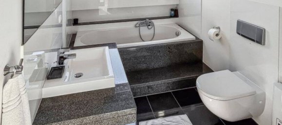 Квартира с 3 комнатами в Альтона, Германия № 353481 10