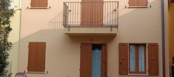 9 rooms Apartment in Finale Emilia, Italy No. 224571 2