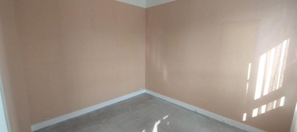 Квартира с 3 спальнями в Сартрувиль, Франция № 168681 3