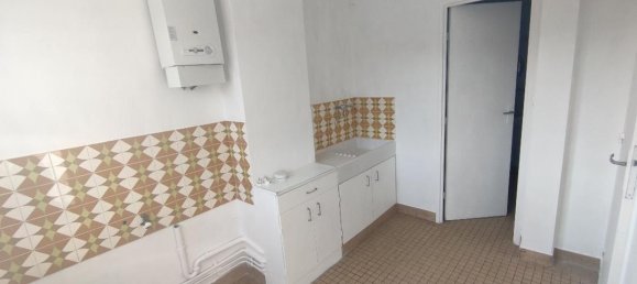 Квартира с 3 спальнями в Сартрувиль, Франция № 168681 2