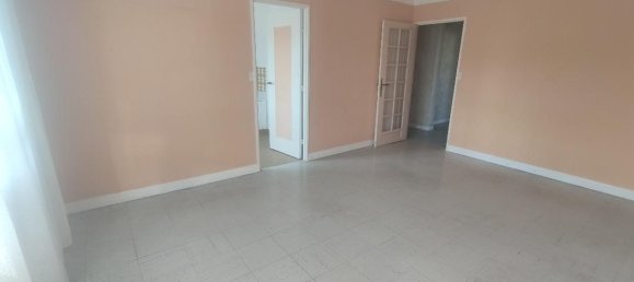 Квартира с 3 спальнями в Сартрувиль, Франция № 168681 6