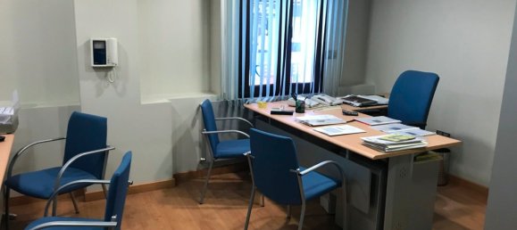 3 bedrooms Apartment in Valladolid, Spain No. 25577 2