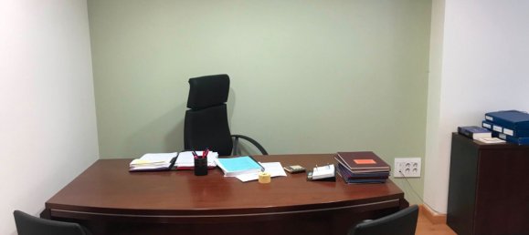 3 bedrooms Apartment in Valladolid, Spain No. 25577 10