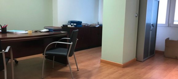 3 bedrooms Apartment in Valladolid, Spain No. 25577 6