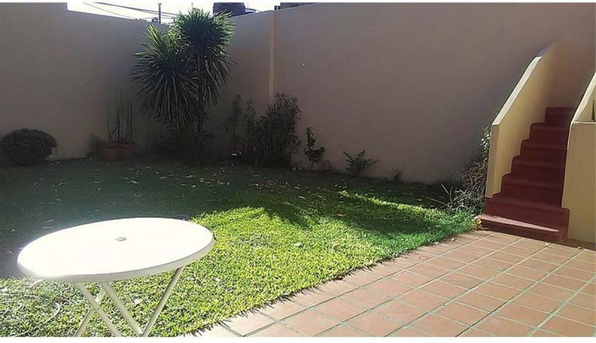 Дом с 3 спальнями в Трес де Фебреро, Аргентина № 96441