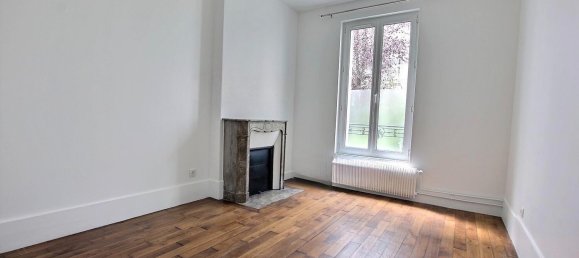 2 chambres Appartement à Pantin, France No. 163178 20
