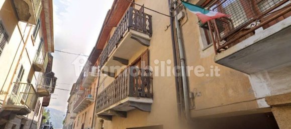 5 bedrooms Building in Chiomonte, Italy No. 12238 5