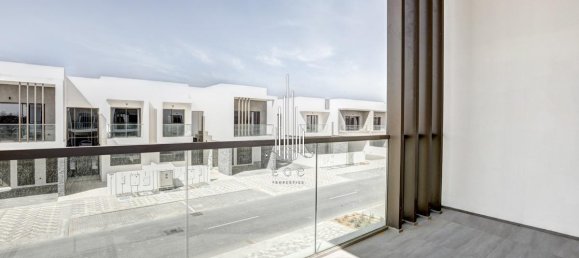 3 bedrooms Villa in Yas Island, UAE No. 25283 8