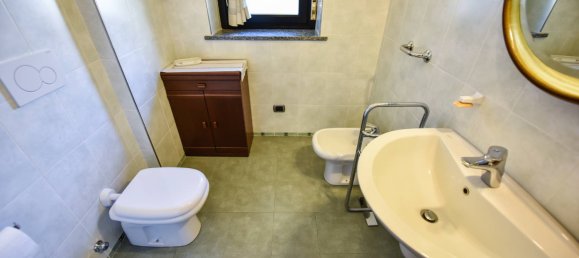 Apartamento de 2 dormitorios en Turin, Italy No. 53581 46