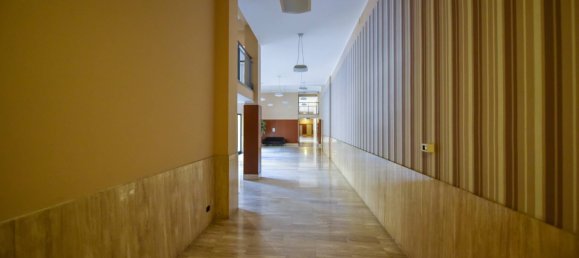 Apartamento de 2 dormitorios en Turin, Italy No. 53581 4