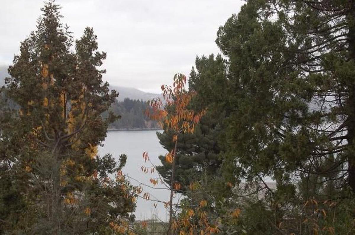  Land in San Carlos de Bariloche, Argentina No. 33111
