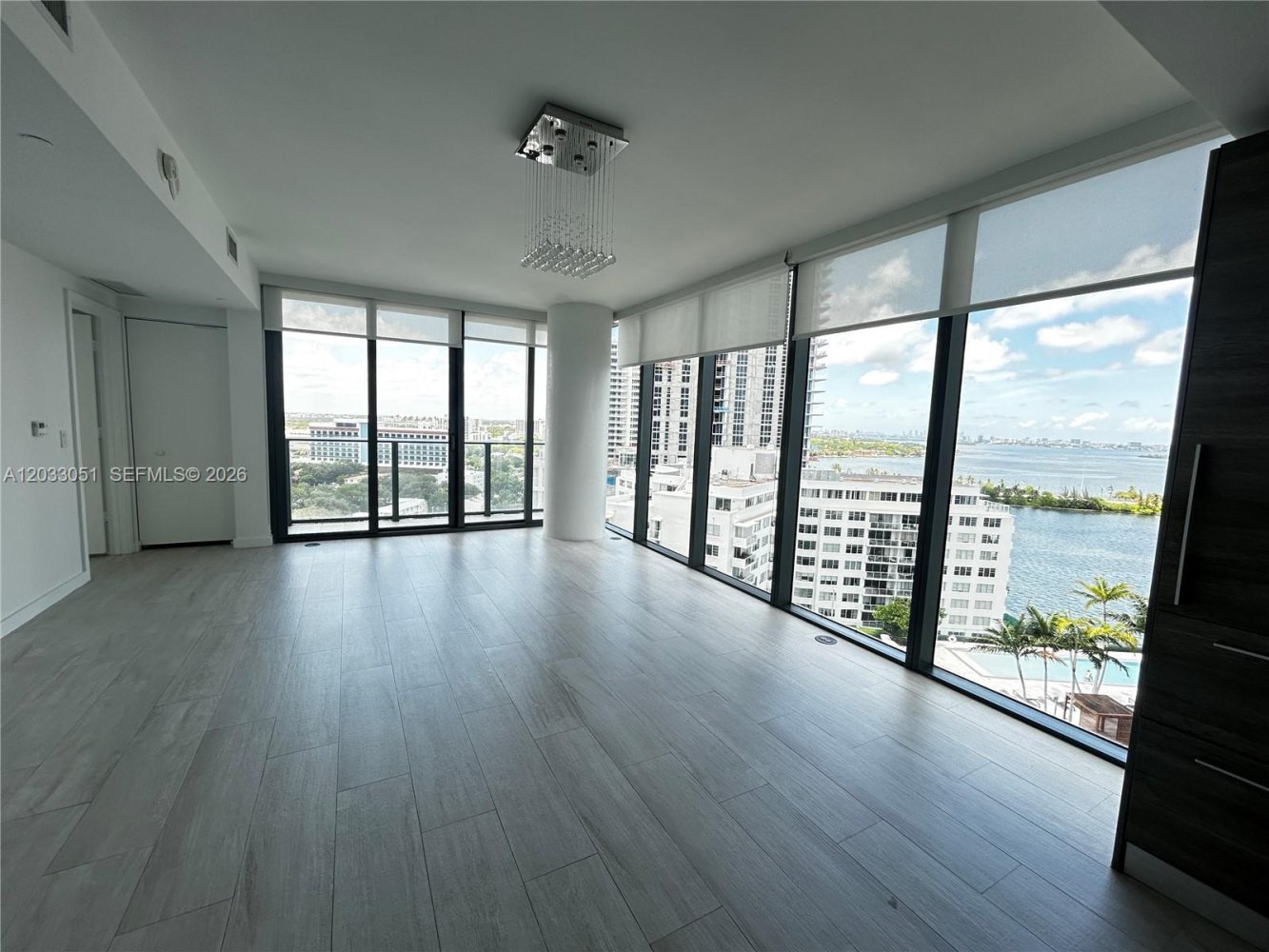 1 chambre propriété commerciale à louer à Miami, Miami-Dade, Florida, USA № 615038