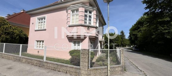 Дом с 7 комнатами в Мистельбах, Австрия № 170635 3