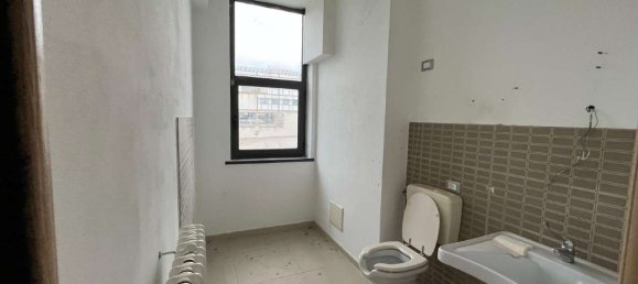 9-salle Bâtiment à Valenza, Italy No. 271640 27