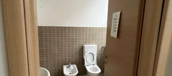 9-salle Bâtiment à Valenza, Italy No. 271640 26